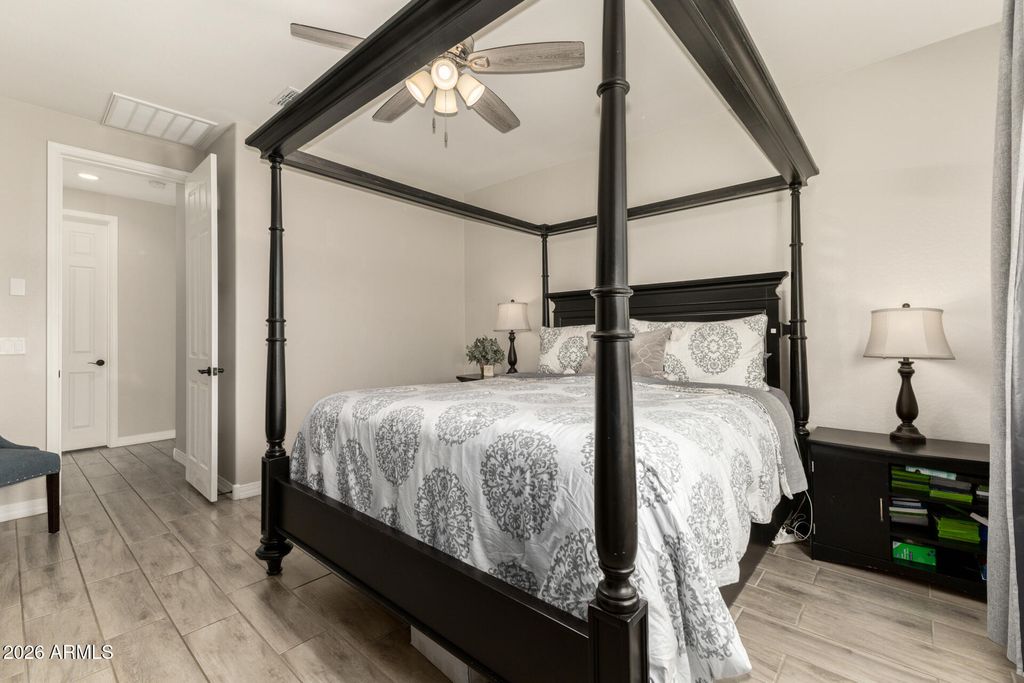 Image 20 of property listing at 19633 W MONTECITO Avenue, Litchfield Park, AZ 85340