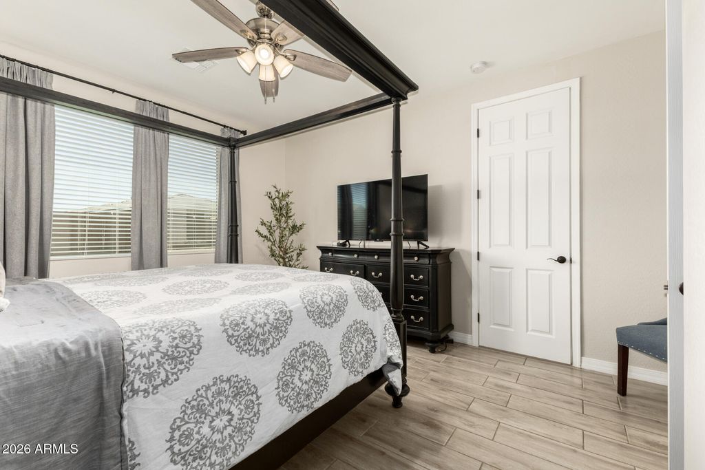Image 21 of property listing at 19633 W MONTECITO Avenue, Litchfield Park, AZ 85340
