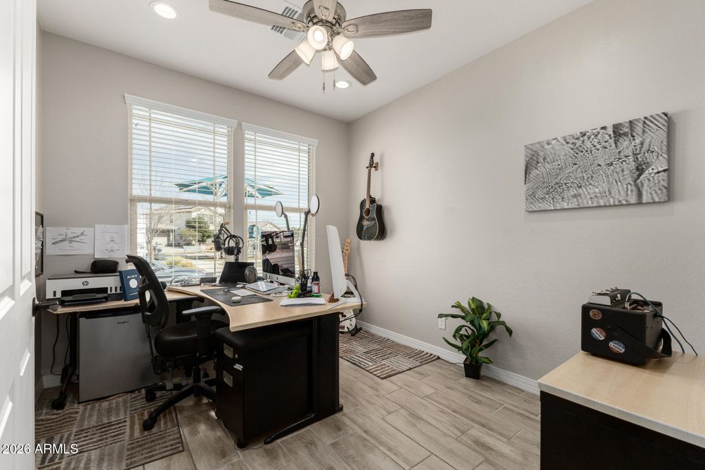 Image 29 of property listing at 19633 W MONTECITO Avenue, Litchfield Park, AZ 85340