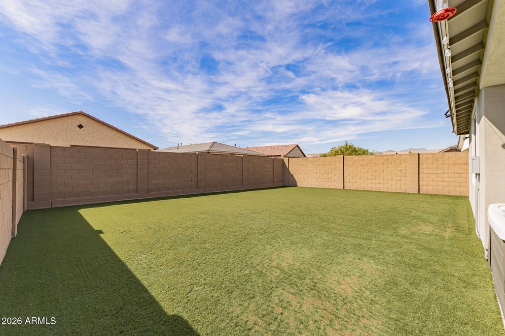 Image 33 of property listing at 19633 W MONTECITO Avenue, Litchfield Park, AZ 85340