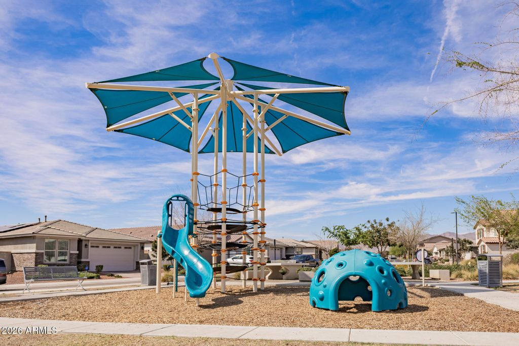 Image 37 of property listing at 19633 W MONTECITO Avenue, Litchfield Park, AZ 85340