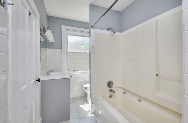 504 SW Walnut Street, Ankeny, IA 50023