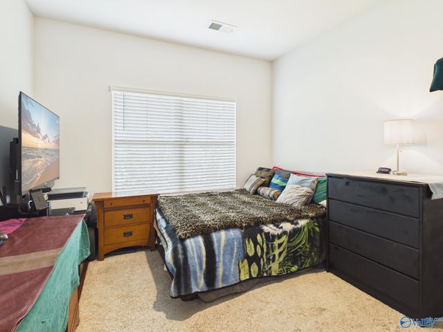 7011 NW Oakleigh Rose Drive, Huntsville, AL 35806