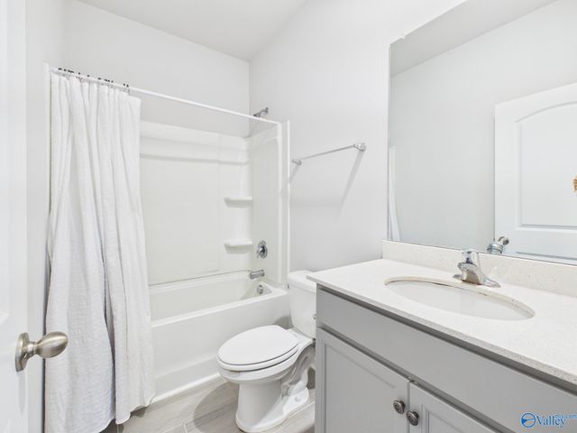 7011 NW Oakleigh Rose Drive, Huntsville, AL 35806