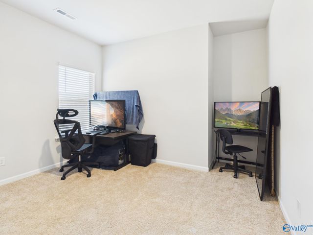 7011 NW Oakleigh Rose Drive, Huntsville, AL 35806