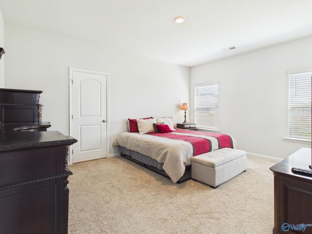 7011 NW Oakleigh Rose Drive, Huntsville, AL 35806