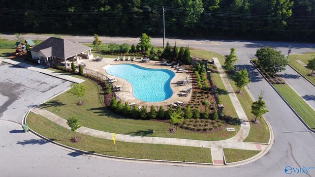 7011 NW Oakleigh Rose Drive, Huntsville, AL 35806