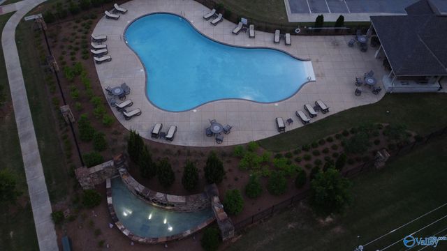 7011 NW Oakleigh Rose Drive, Huntsville, AL 35806