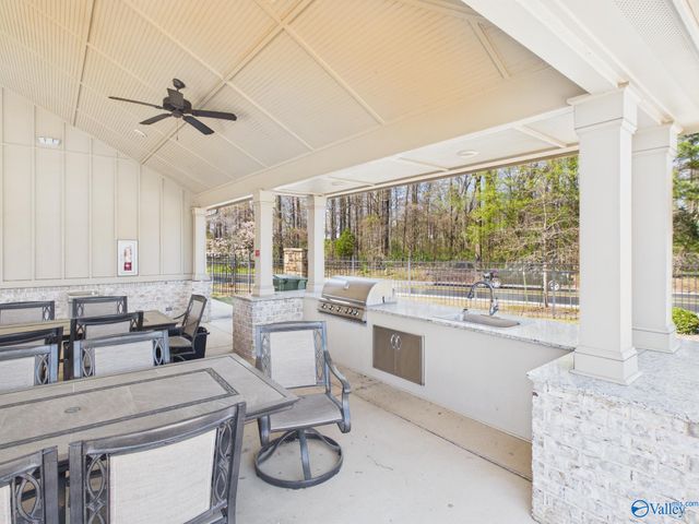 7011 NW Oakleigh Rose Drive, Huntsville, AL 35806