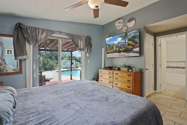901 Quail Oaks Rd, Valley Springs, CA 95252