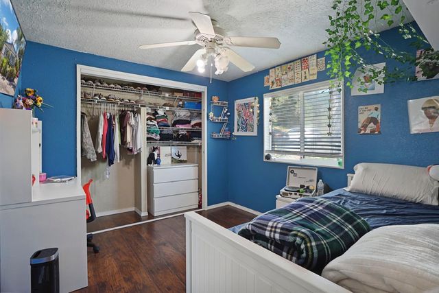901 Quail Oaks Rd, Valley Springs, CA 95252