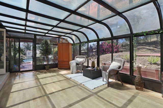 901 Quail Oaks Rd, Valley Springs, CA 95252