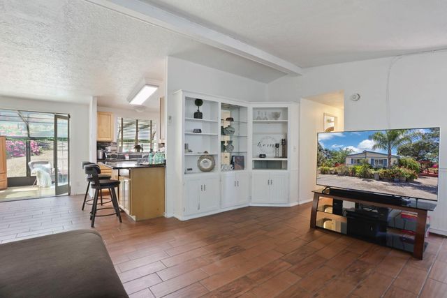 901 Quail Oaks Rd, Valley Springs, CA 95252