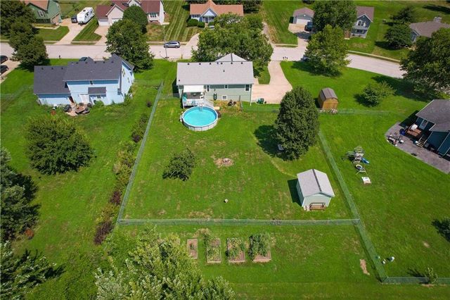 887 Glengera Street, Peculiar, MO 64078