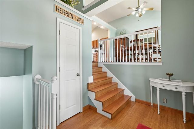 887 Glengera Street, Peculiar, MO 64078