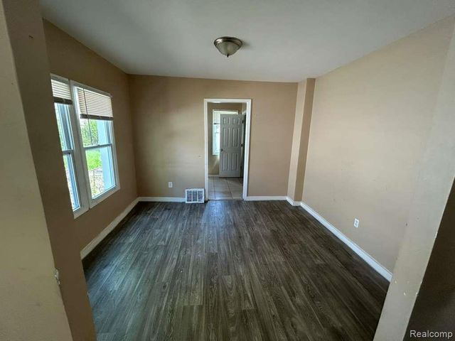 6078 Plainview Avenue, Detroit, MI 48228