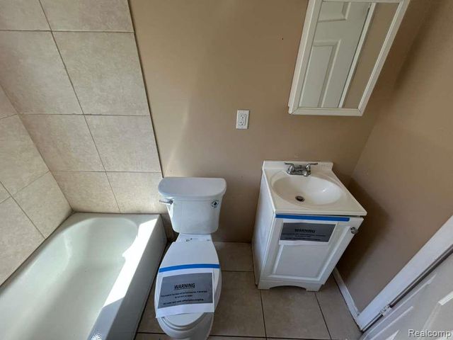 6078 Plainview Avenue, Detroit, MI 48228