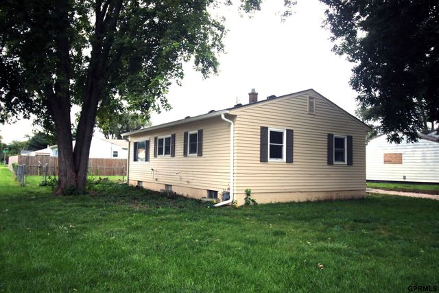 3221 Reed Drive, Bellevue, NE 68005