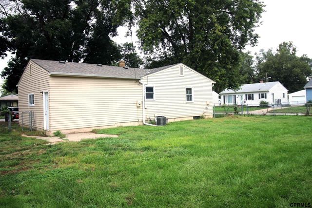 3221 Reed Drive, Bellevue, NE 68005