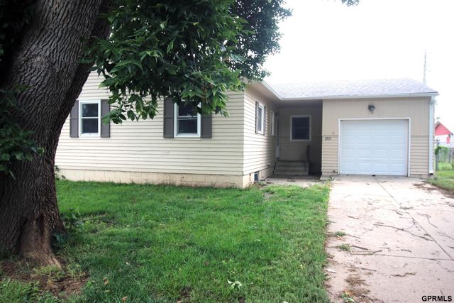 3221 Reed Drive, Bellevue, NE 68005