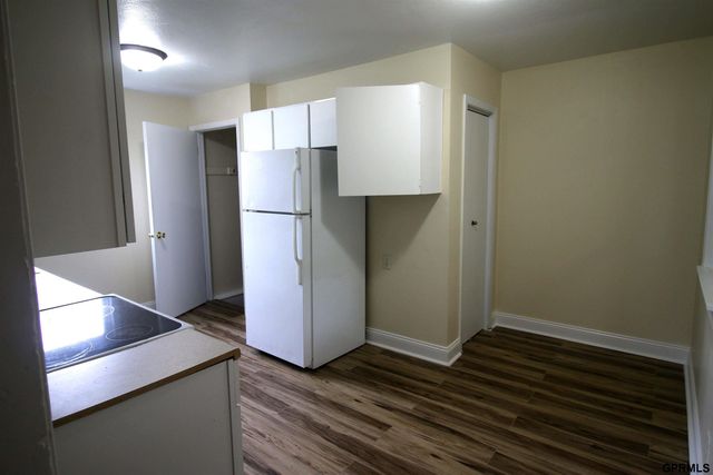 3221 Reed Drive, Bellevue, NE 68005