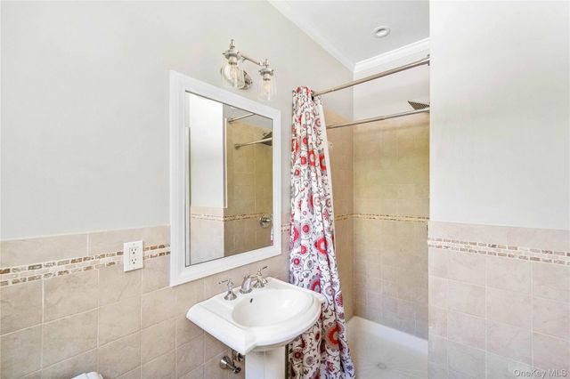 39 Foster Road A, Quogue, NY 11959