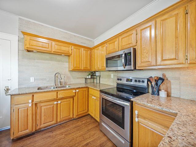203 N Shawnee Street, Catoosa, OK 74015