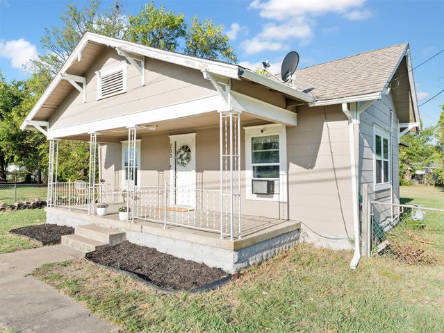 203 N Shawnee Street, Catoosa, OK 74015