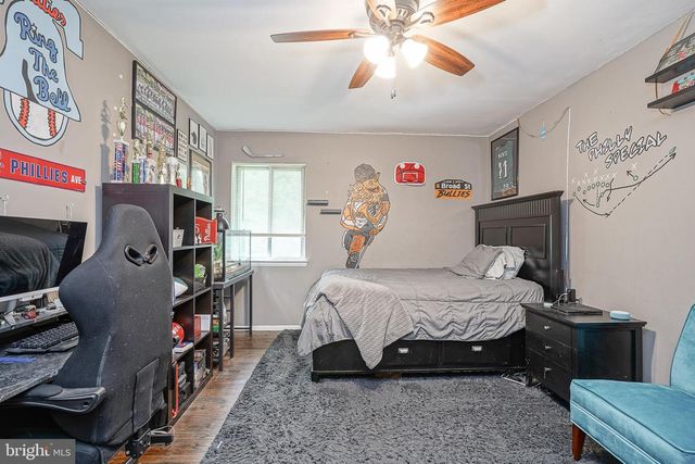 47 BRYANT RD, Blackwood, NJ 08012