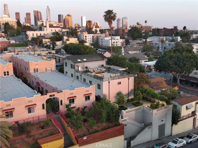 284 S Coronado, Los Angeles, CA 90057