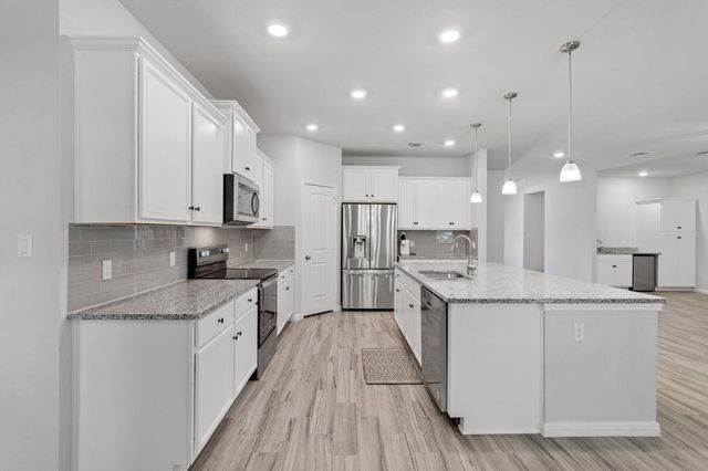 127 Tom Kite DR, Burnet, TX 78611