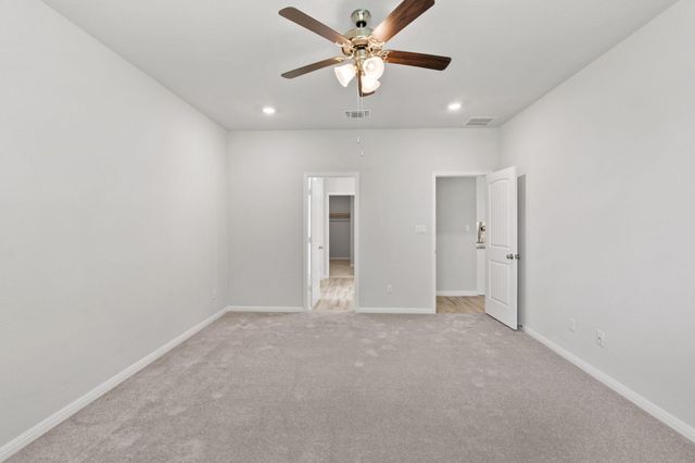 127 Tom Kite DR, Burnet, TX 78611