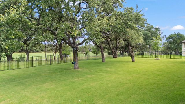 127 Tom Kite DR, Burnet, TX 78611