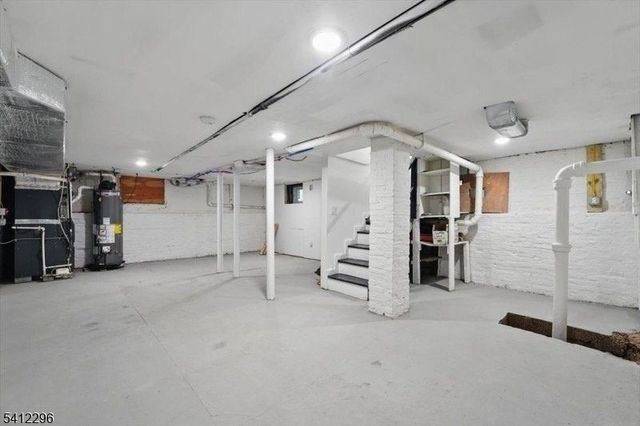 84 Chelsea Ave, Newark City, NJ 07106