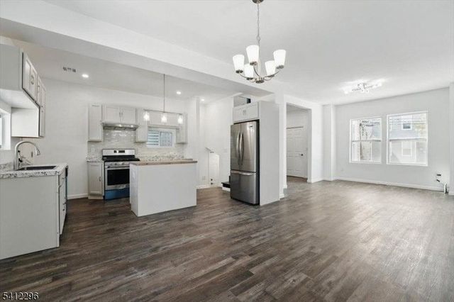 84 Chelsea Ave, Newark City, NJ 07106