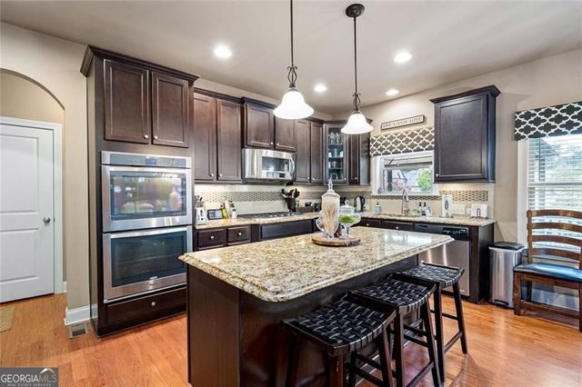 189 Lakestone Parkway, Woodstock, GA 30188