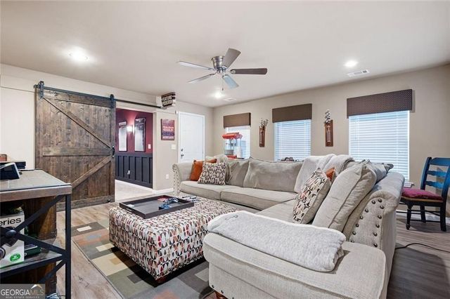 189 Lakestone Parkway, Woodstock, GA 30188