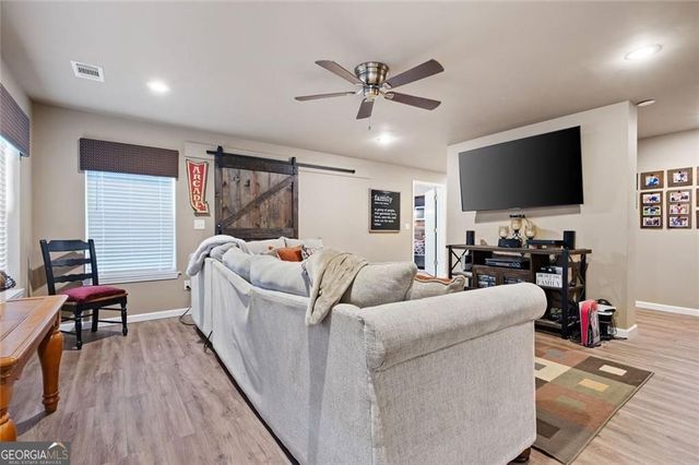 189 Lakestone Parkway, Woodstock, GA 30188