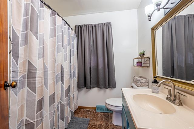 4705 Derome Drive, Fort Wayne, IN 46835