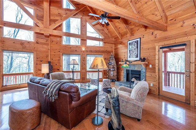 453 Sunset Cliff Drive, Jasper, GA 30143