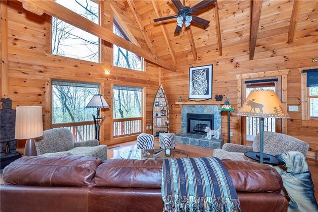 453 Sunset Cliff Drive, Jasper, GA 30143