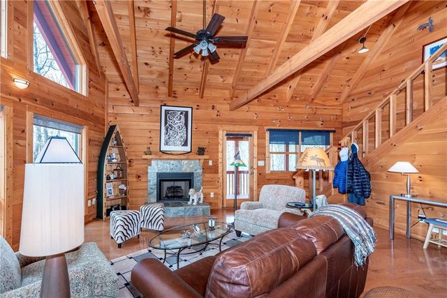 453 Sunset Cliff Drive, Jasper, GA 30143