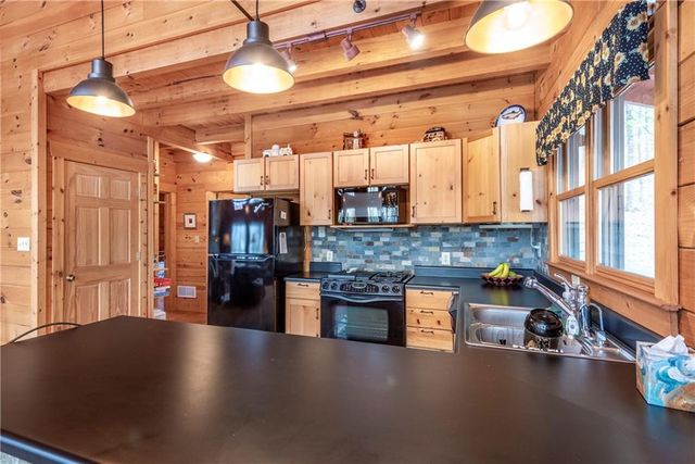 453 Sunset Cliff Drive, Jasper, GA 30143