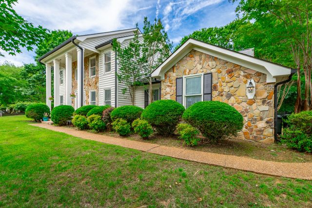 1834 Bay Pointe Drive, Hixson, TN 37343