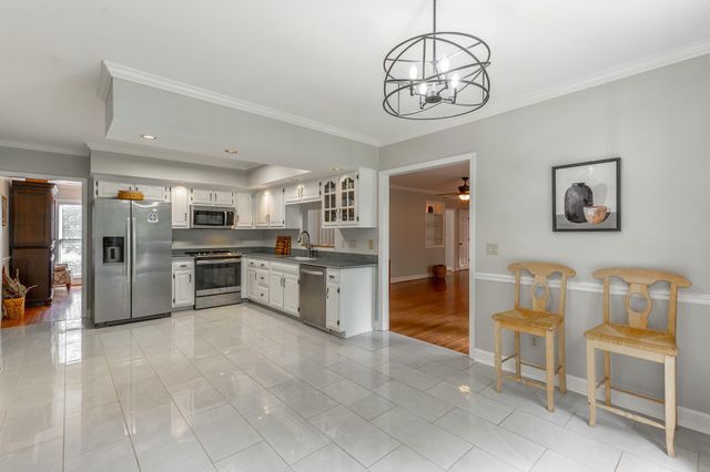 1834 Bay Pointe Drive, Hixson, TN 37343