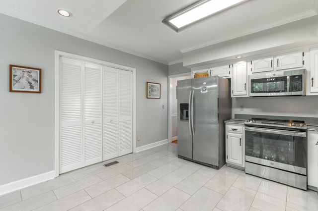 1834 Bay Pointe Drive, Hixson, TN 37343