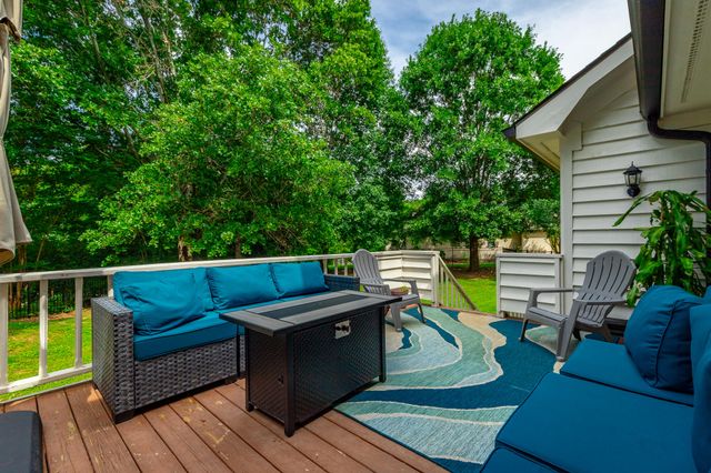 1834 Bay Pointe Drive, Hixson, TN 37343