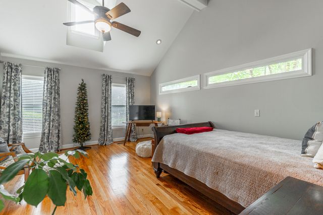 1834 Bay Pointe Drive, Hixson, TN 37343