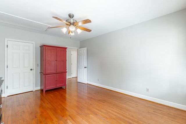 1834 Bay Pointe Drive, Hixson, TN 37343
