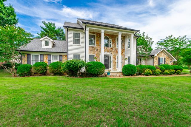 1834 Bay Pointe Drive, Hixson, TN 37343